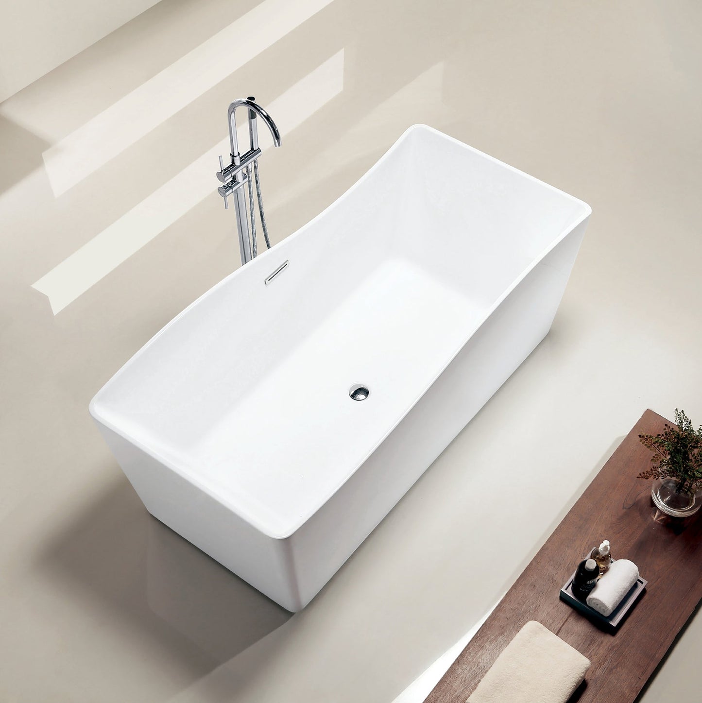 CD 67-inch BT-15 Gloss White Modern Freestanding Bathtub (Acrylic)