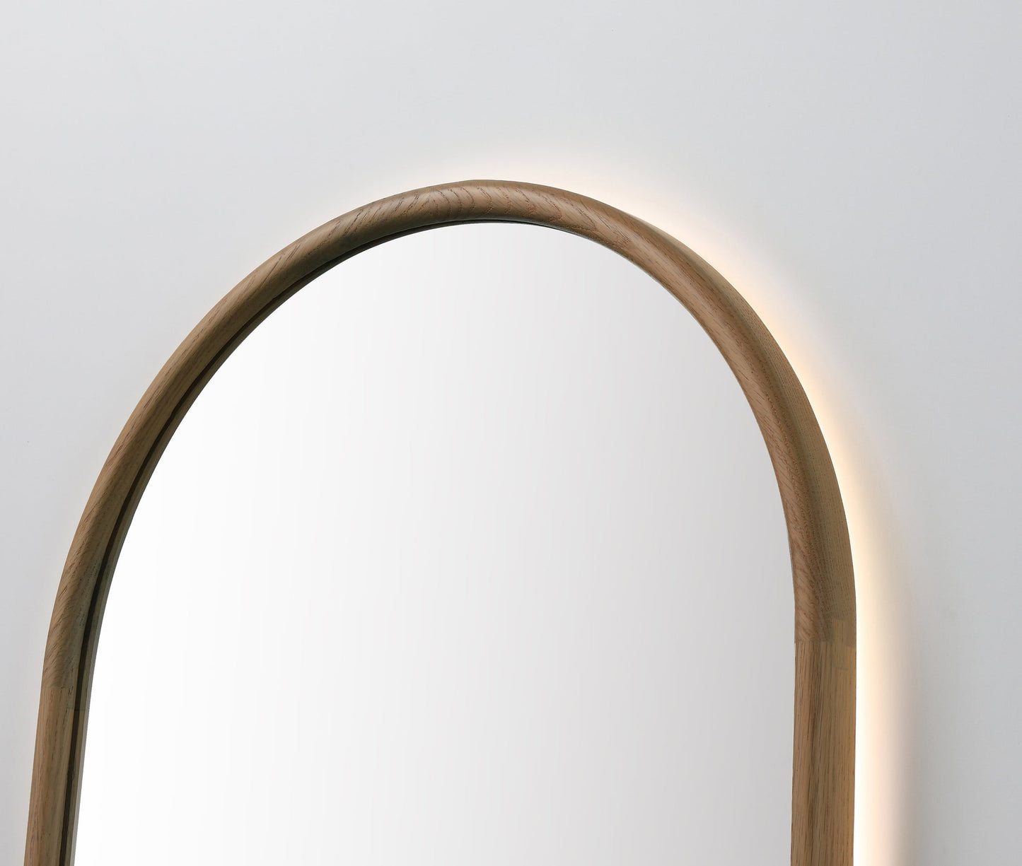 Mirror ZEN 24-inch Pecan Oak (with LED Lighting)