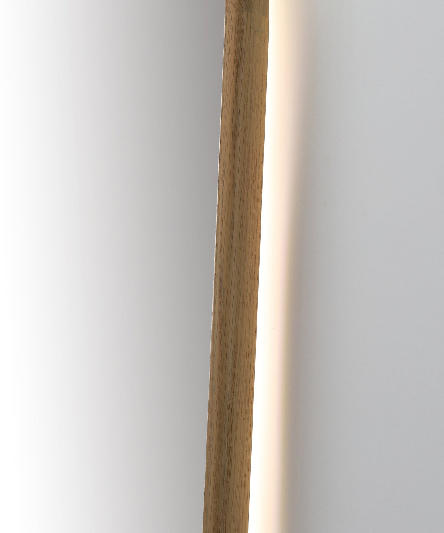 Mirror ZEN 24-inch Pecan Oak (with LED Lighting)