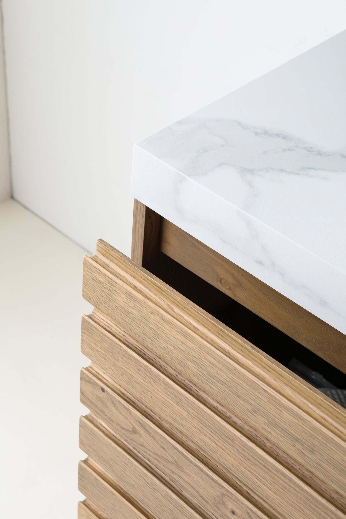 MATERA 48” PECAN OAK WALL MOUNT MODERN BATHROOM VANITY (WHITE COUNTERTOP)