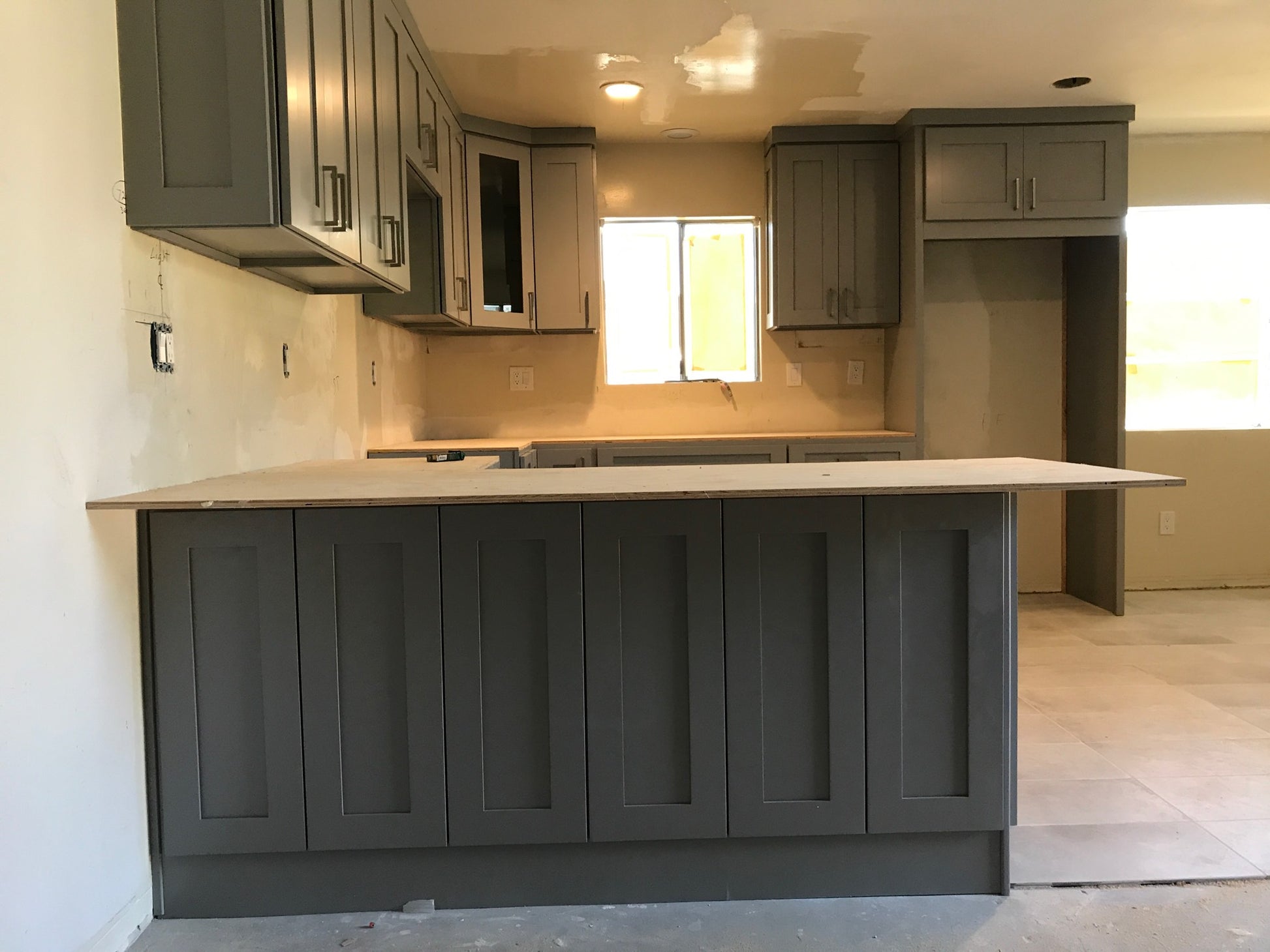 GREY SHAKER finished kitchen