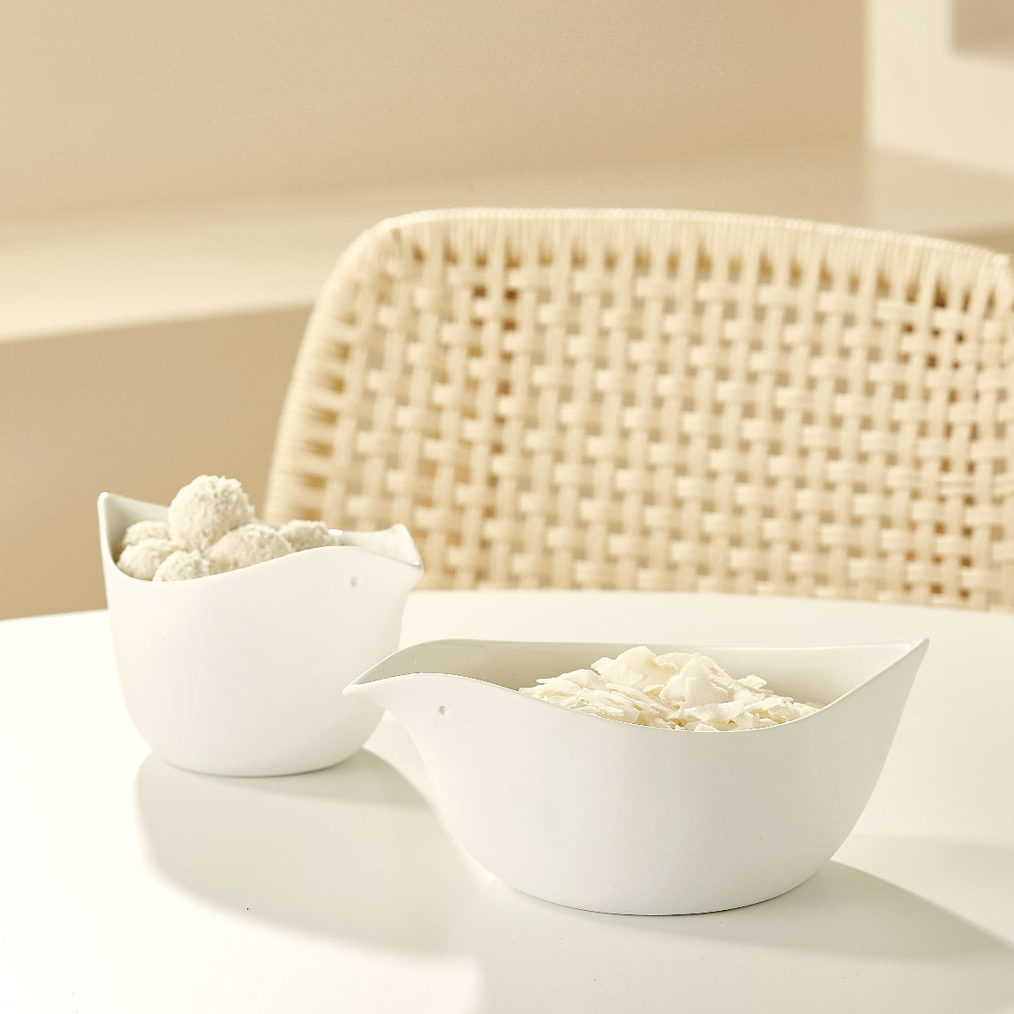 Early Bird porcelain bowls table setting