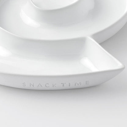 Snacktime embossed serving dish detail