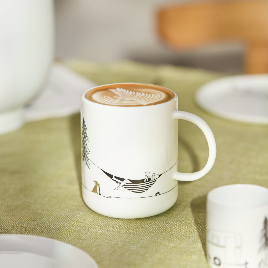 Camping porcelain mug lifestyle