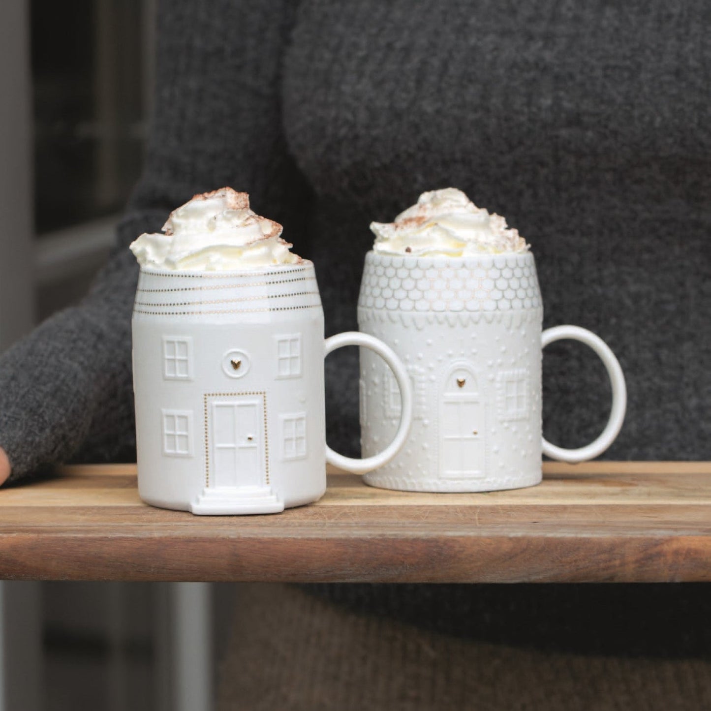 Cottage House Mug Set lifestyle
