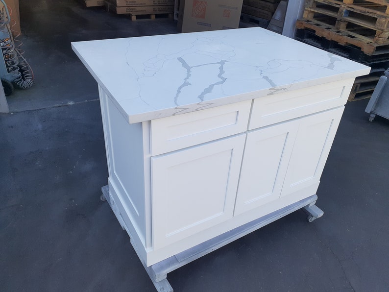 4ft white kitchen island with top, Custom welcome